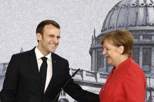 macron-merkel-humboldt-forum-19-april-kay-netfield-1024x676.jpg