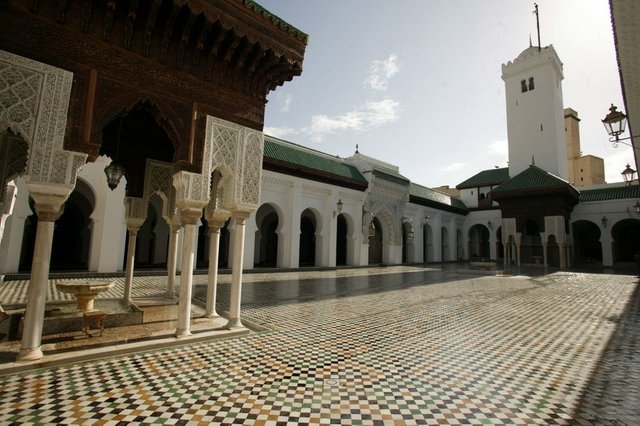 kairouine-mosque-fes-3.jpg