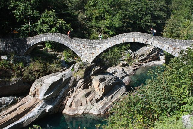 verzasca-365097_960_720.jpg