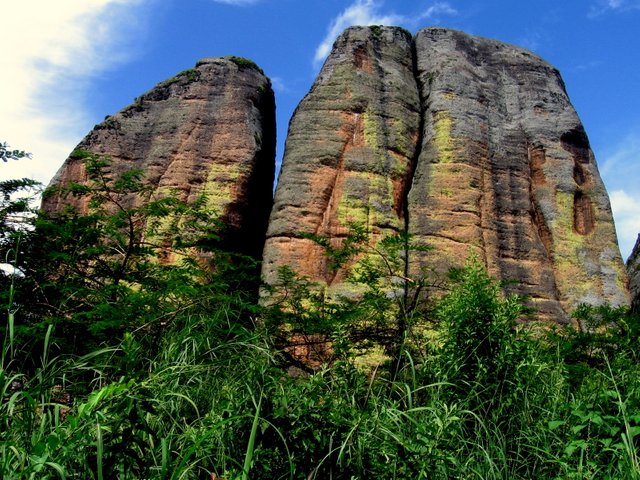 Black_Stones_Pungo_Adongo.jpg