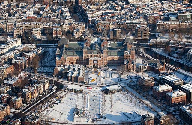 Snow-in-Amsterdam.-Image-by-Cris-Toala-Olivares.jpg