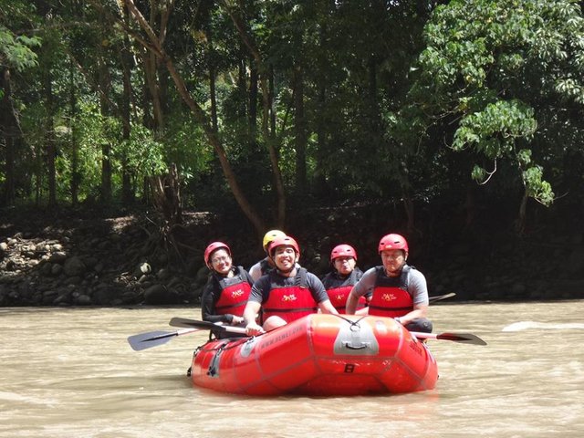 river rafting.jpg