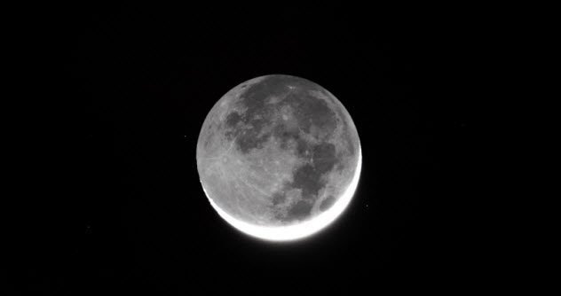 4-earthshine-moon.jpg