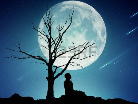 31660579-silueta-de-un-hombre-sentado-bajo-el-rbol-meditando-aislado-en-el-fondo-hermoso-de-la-luna-la-tierra.jpg