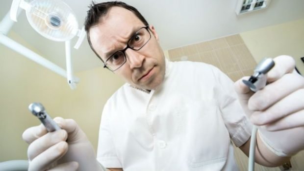 dentist-with-drill.jpg.653x0_q80_crop-smart-620x350.jpg