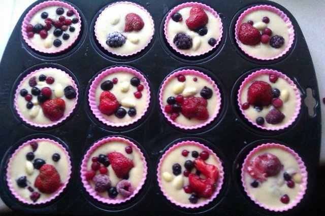 berry muffins 4.jpg