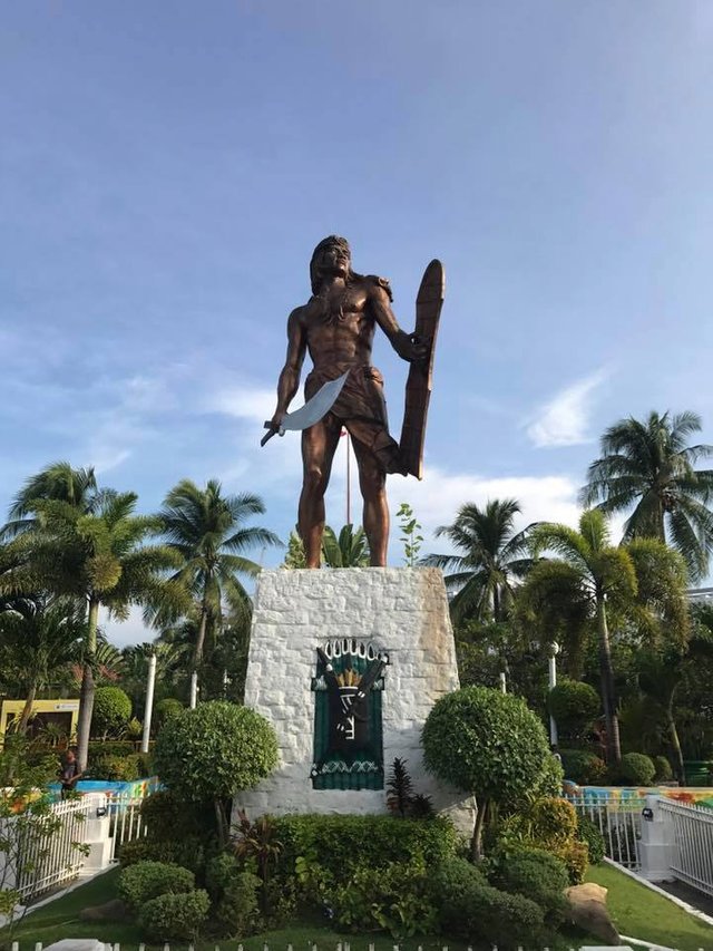 lapulapushrine.jpg