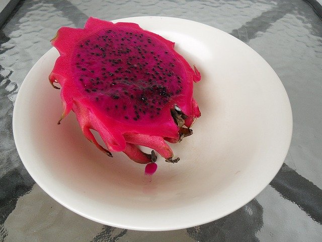 dragon-fruit-1301713_640.jpg