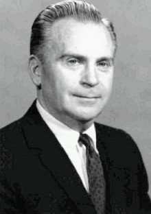 220px-Robert_Kearns.jpg