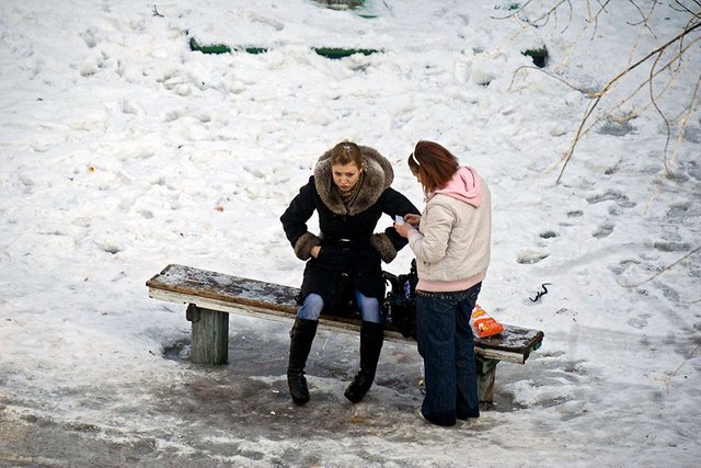 life-on-park-bench-photo-series-kiev-ukraine-yevhen-kotenko-17-5a6add9a7c163__880.jpg