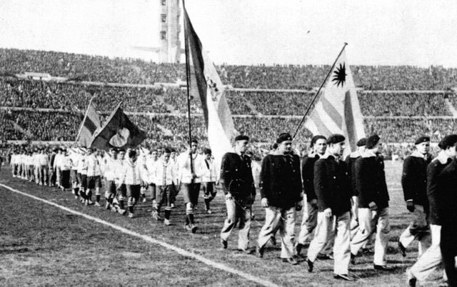 Recordamos-el-comienzo-del-primer-Mundial-de-Futbol.jpg