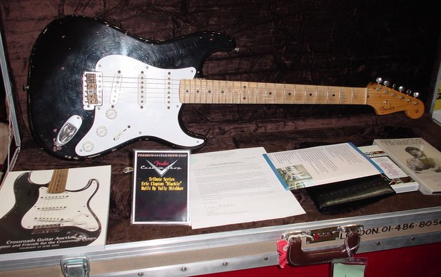 Fender_Stratocaster_Blackie(Tribute_Model).jpg