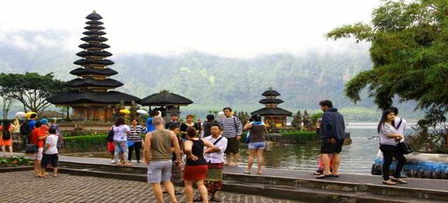 Danau-Beratan-Bedugul-Bali-4.jpg