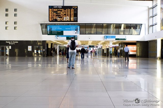 inside_cape_town_station_130210_IMG_4275.jpg