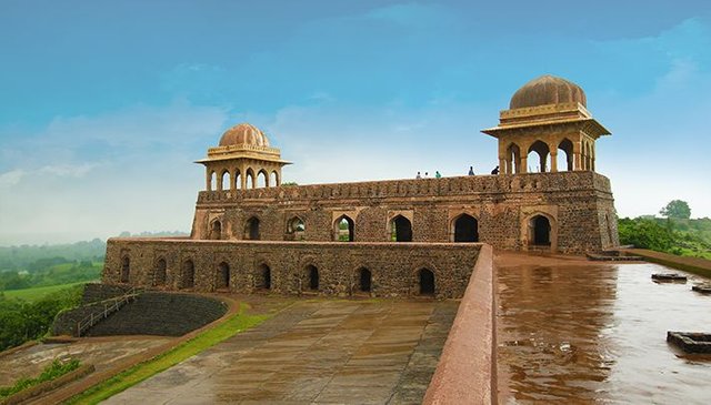 Mandu Fort.jpg