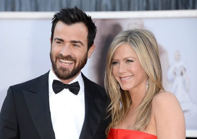 jennifer_aniston_justin_theroux.jpg.size.custom.crop.800x565.jpg