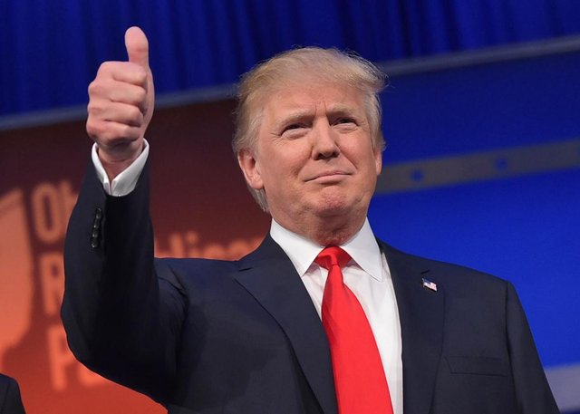 Trump - Thumbs Up.jpg