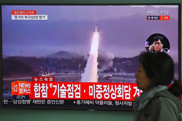 170405-north-korea-fires-missle-cr-0459_01_4_46c02fc9c6aa3a30c4c78328cb8141a2.nbcnews-fp-1200-800.jpg