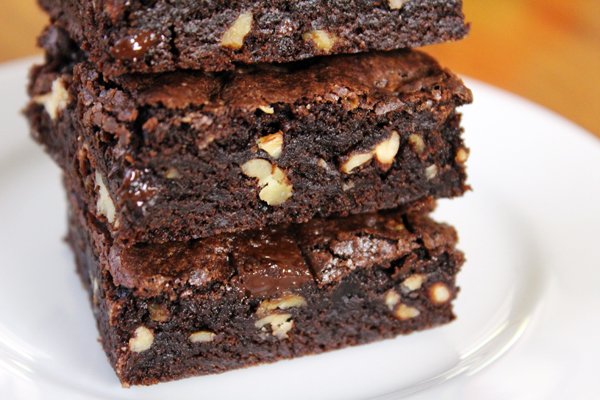 DarkChocolateFudgeBrownies_600.jpg