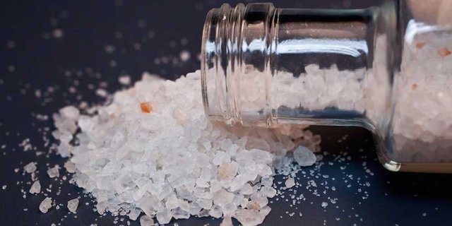 everything-you-need-to-know-about-the-new-street-drug-flakka-its-insane-side-effects-arent-even-the-worst-part-14719389563369.jpg