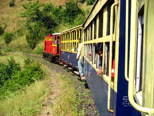 matheran-toy-train.jpg