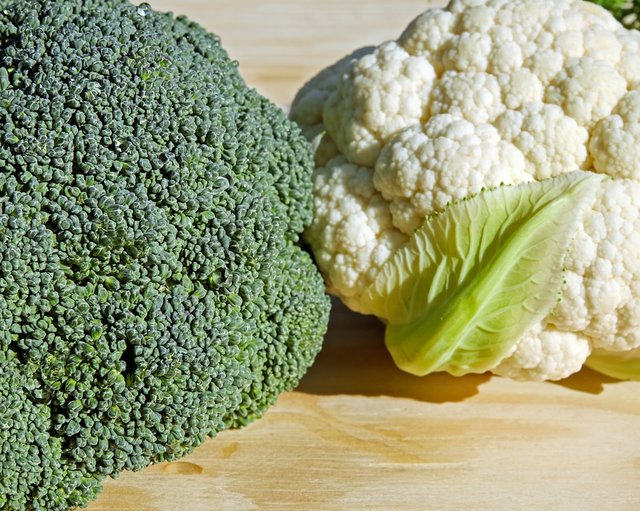 broccoli-3200719_960_720 (1).jpg