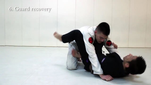 12 Must Know Techniques for White Belts.mp4_000127551.jpg