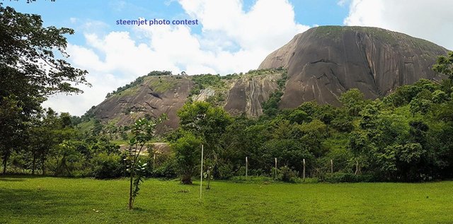 Tropics_Parks_Mountains_Zoo_park_Abuja_Nigeria_.jpg