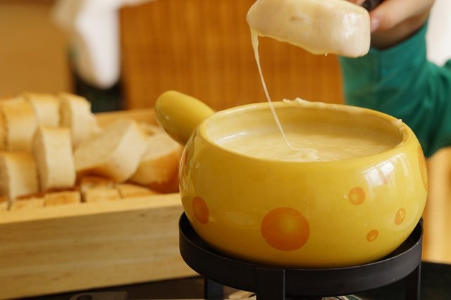 fondue-708186_960_720.jpg