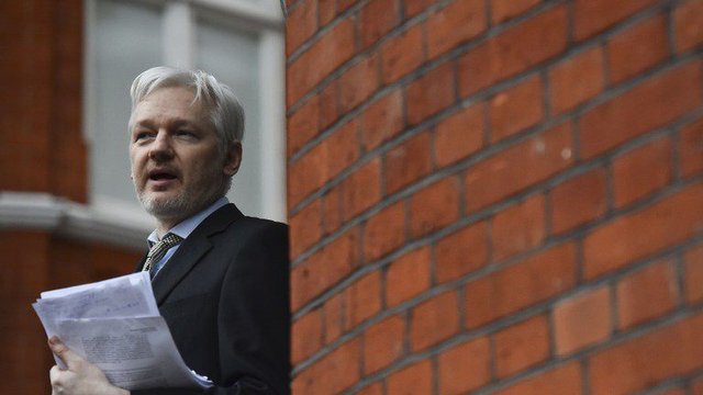 assange3 (1).jpg