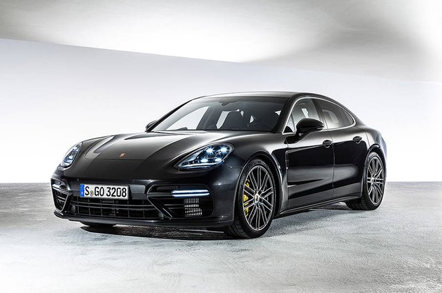 Porsche_Panamera_2017__(2).jpg