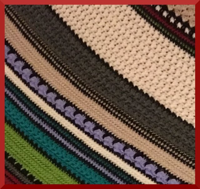 crochet blanket throw closeup2.JPG