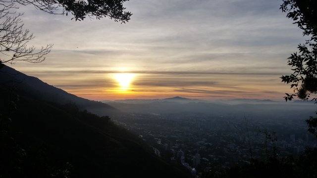 Amanecer en Caracas.jpg