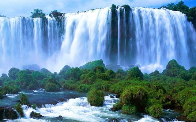 Main VIC FALLS.jpg