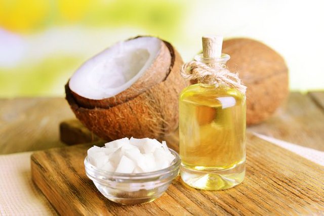 Coconuts-Coconut-Oil-Wooden-Surface.jpg.653x0_q80_crop-smart.jpg