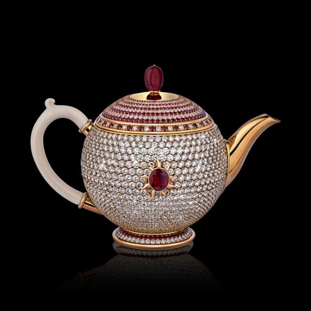 512615-chitra_collection_egoist_teapot-1494579460-650-301c973d3d-1494943724.jpg