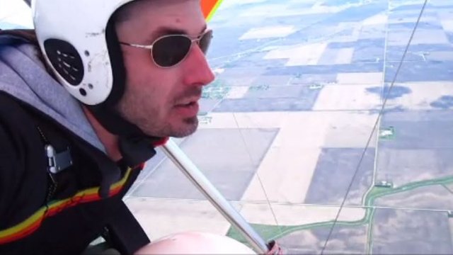 FirstDayHanggliding_3.JPG