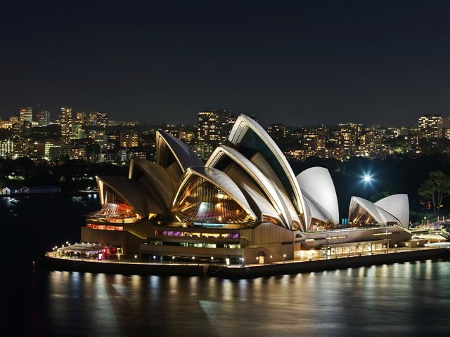 sydney_opera_house_2011.jpg