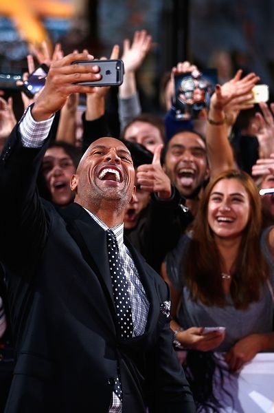 BERLIN, GERMANY - AUGUST 21_ Dwayne Johnson attends the Europe premiere of Paramount Pictures.jpg