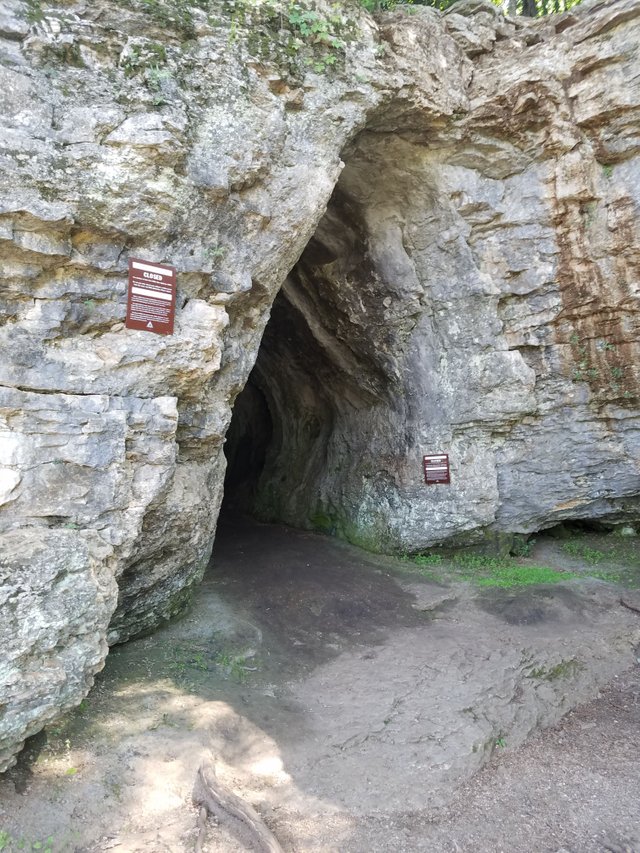 cave entrance 2.jpg