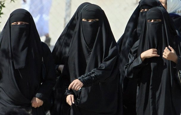 Saudi-women.jpg