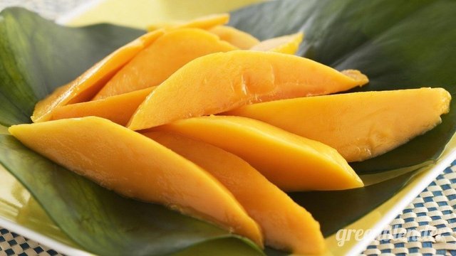 mango-fun-food-facts-by-green-blender-960x540.jpg