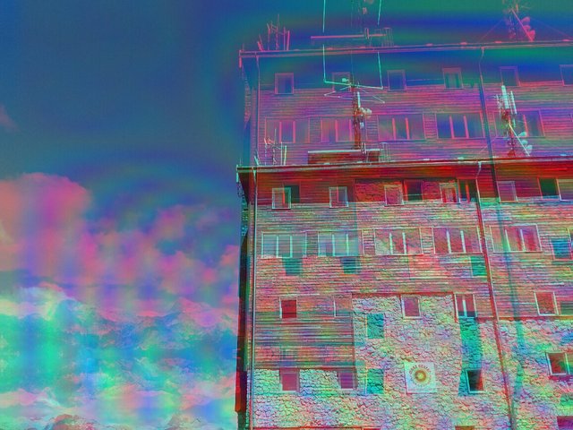 20170922023132_glitch.jpg