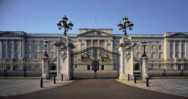 1168x616-Buckingham-Palace-.jpg