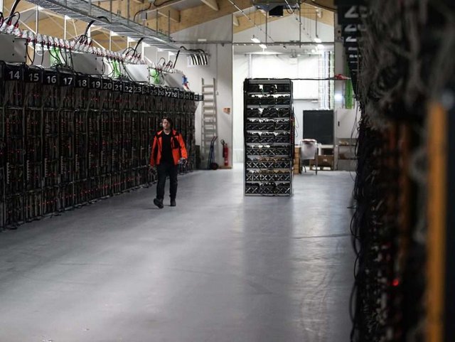 iceland_bitcoin_mining-1-e1518611600261.jpg