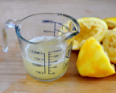 how to juice a lemon.jpg