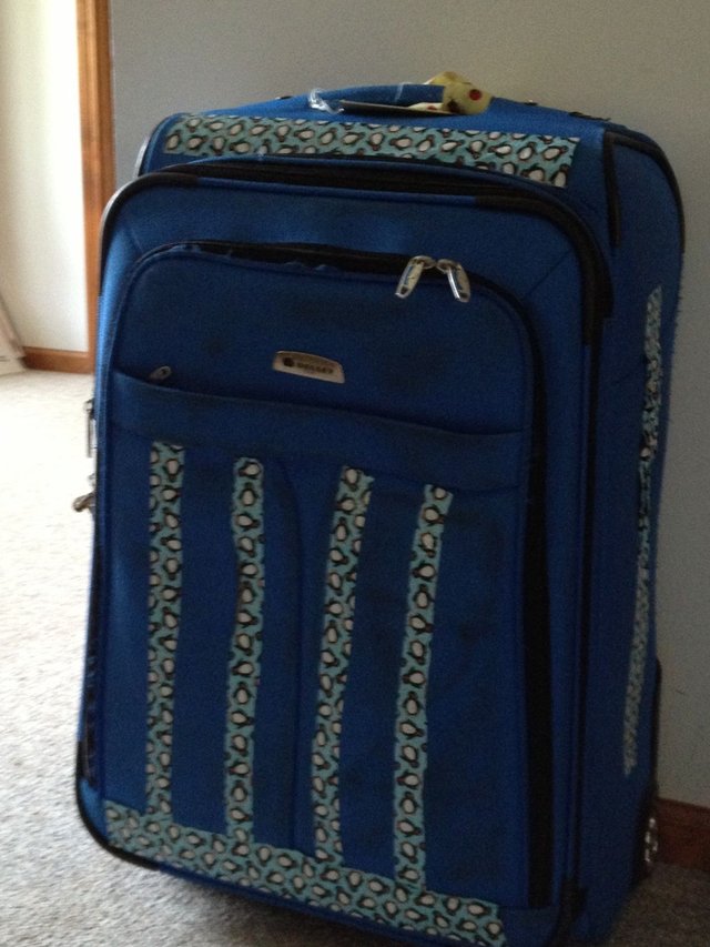 luggage-side-view.jpg