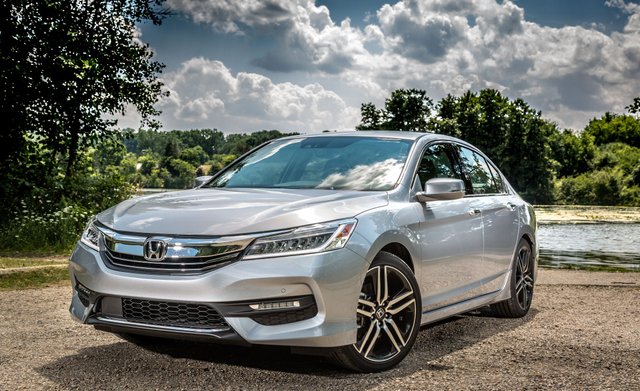 2016-Honda-Accord-Touring-In-Depth-101.jpg