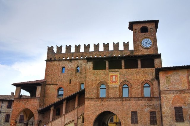 castellarquato palazzo podesta.jpg