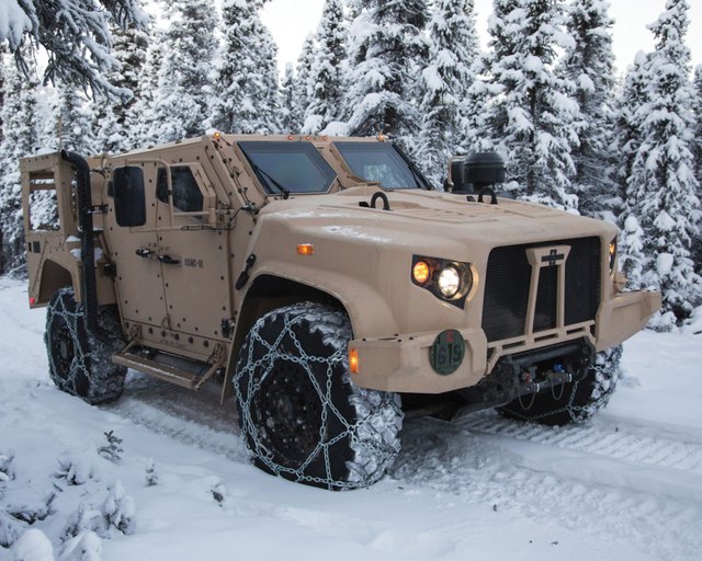 JLTV-DEC14-4999.jpg